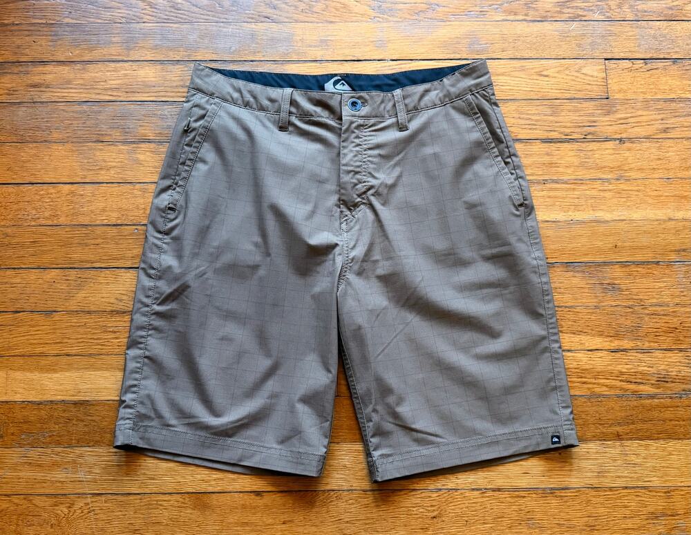 QUIKSILVER Amphibians Brown Plaid Hybrid Shorts Mens sz 32
